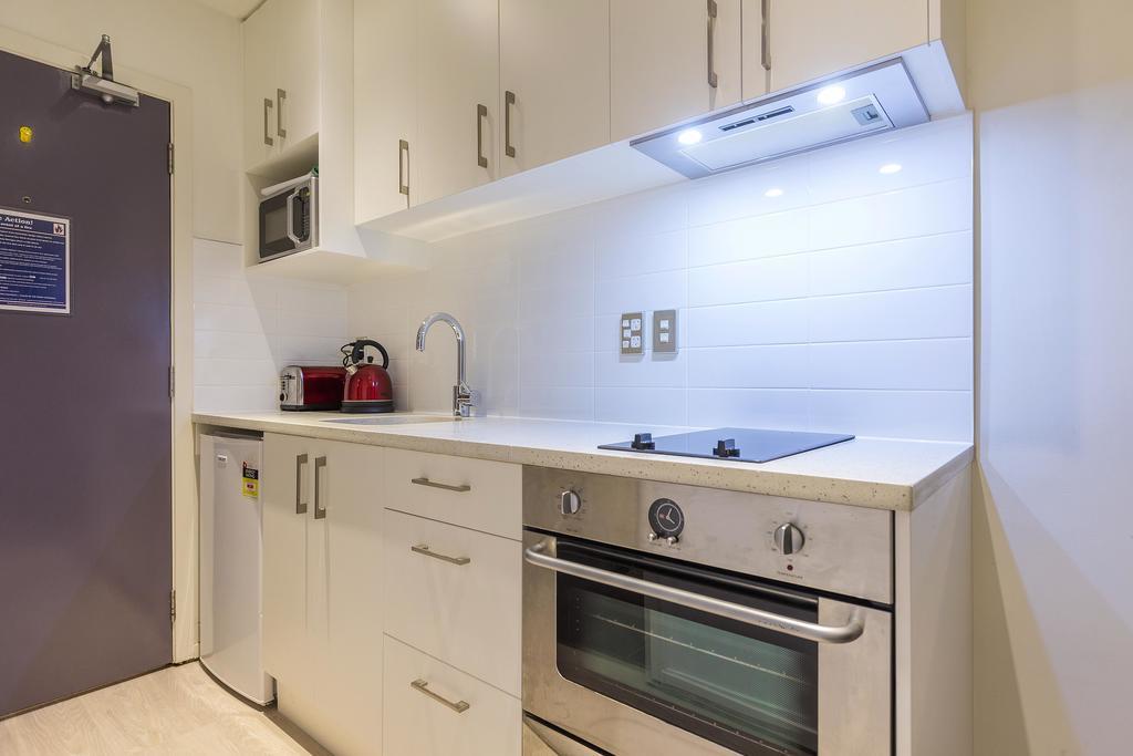 Bright And Light Apartment Auckland